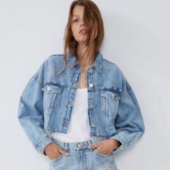 Zara Cropped Frayed Denim Jacket Light Wash Blue Size Small - Picture 1 of 6